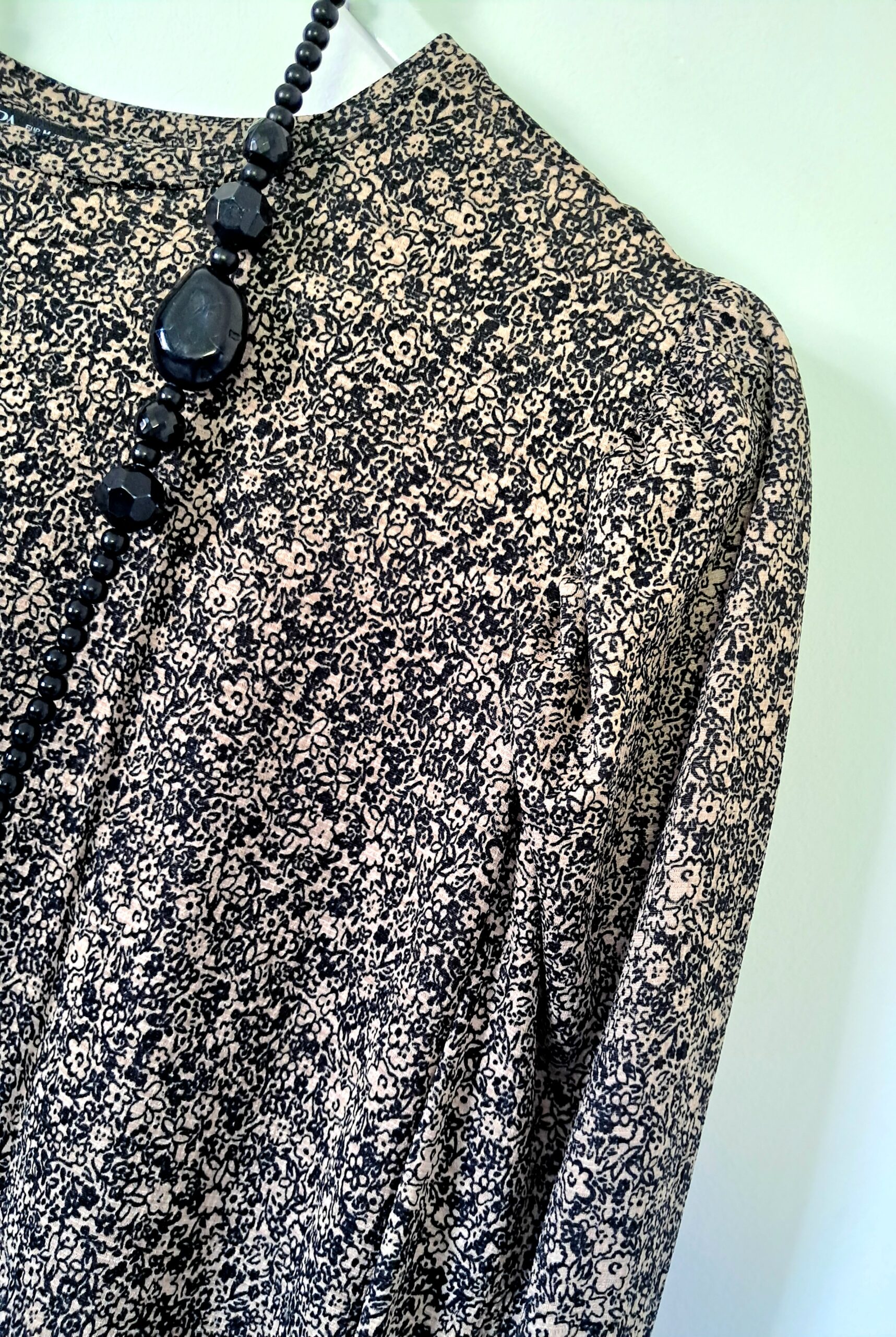 Adorable petite robe volantée - Image 6