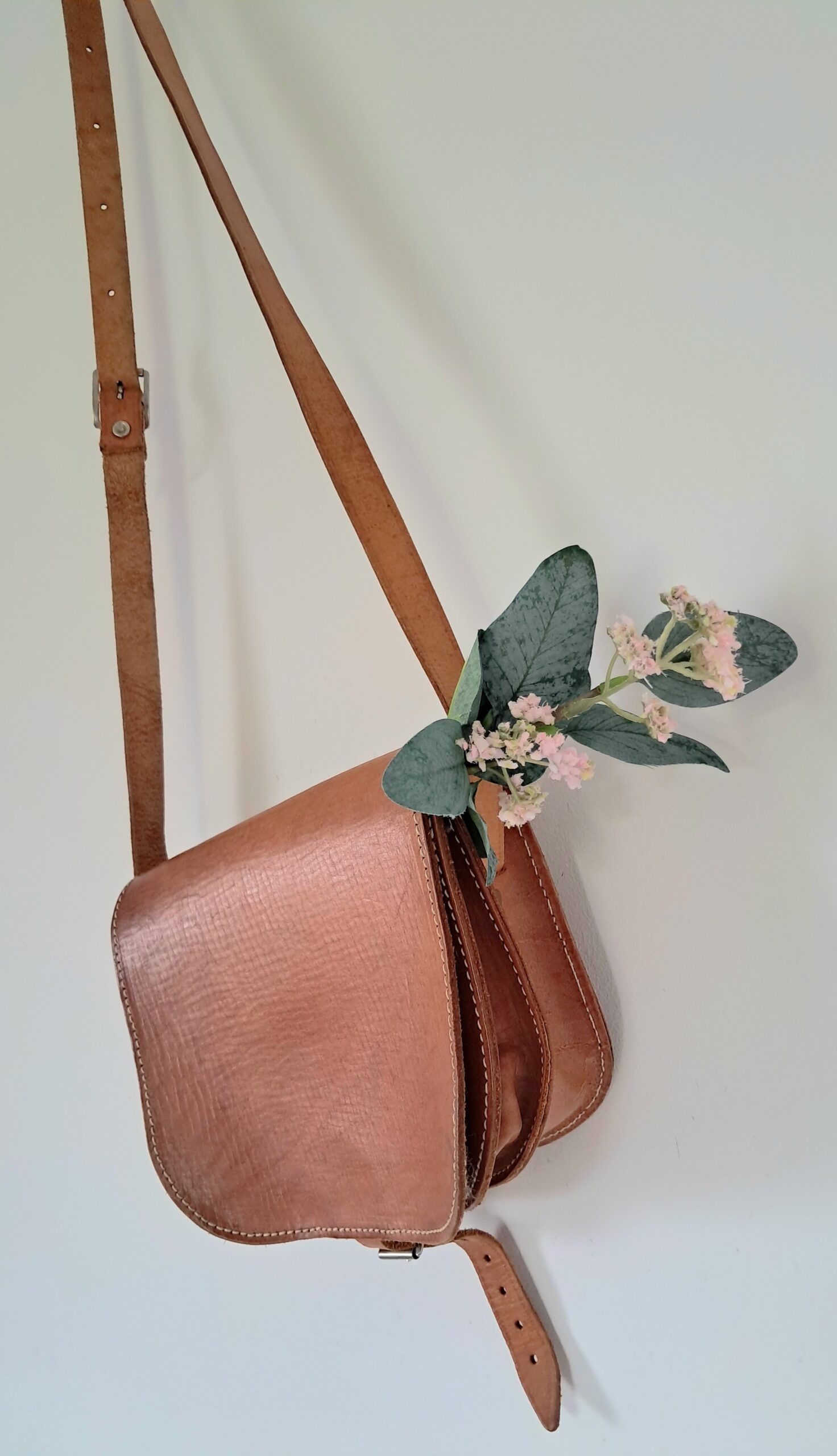 Magnifique besace vintage en cuir