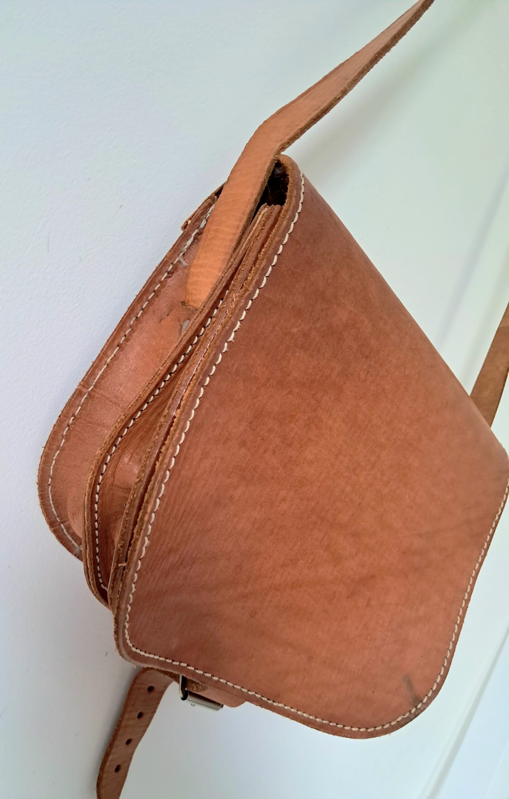 Magnifique besace vintage en cuir - Image 6