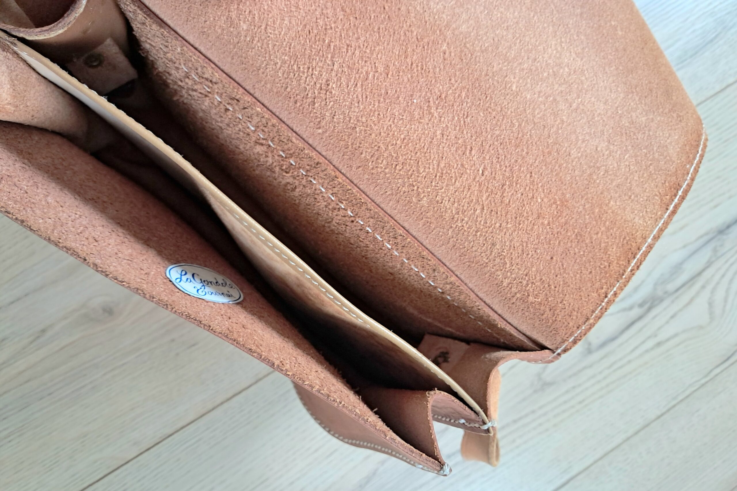 Magnifique besace vintage en cuir - Image 12