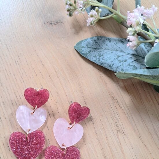Jolies boucles d'oreilles cœurs