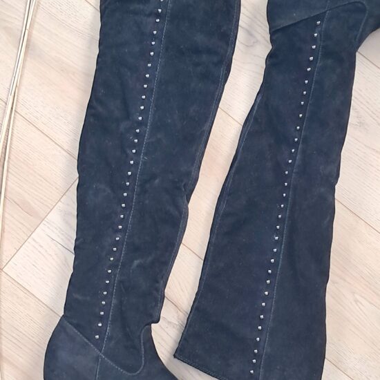 Cuissardes suédées compensées